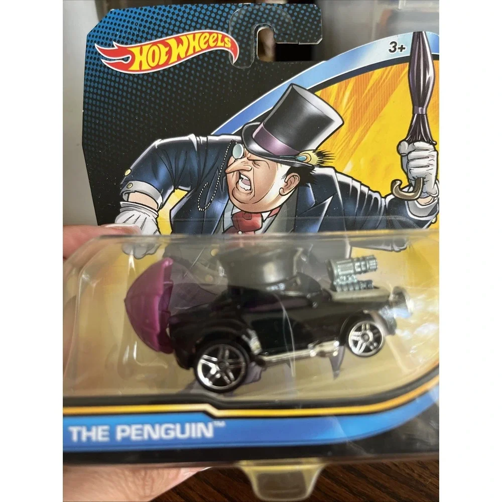 Hot Wheels DC Comics The Penguin Character Car
